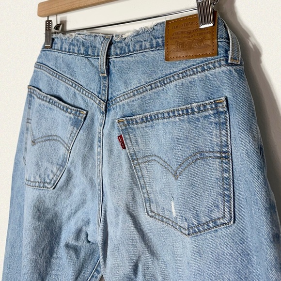 Levi’s Middy Straight Jean - Picture 11 of 11